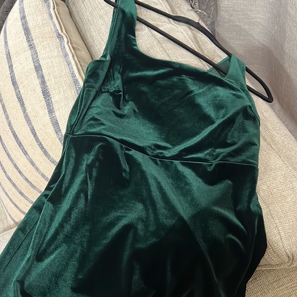 AQUA emerald dress - Picture 4 of 4